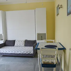 https://la-maisonnette-di-anna.hotelitalianriviera.com