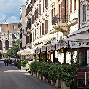 https://colour-colosseum-loft.it-romehotels.com