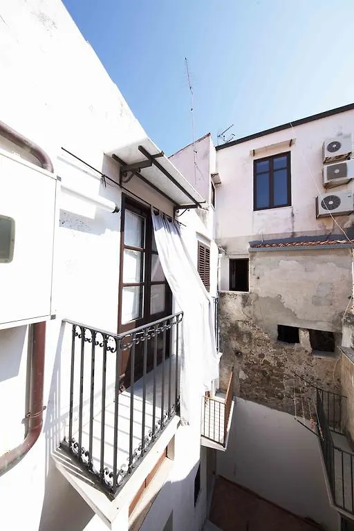 Gioeni 23 Apartment Cefalu 0*,